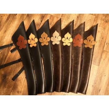 Quiver Simple Leather 01
