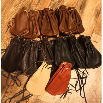 Leather moneybag